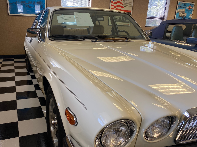 1987 Jaguar XJ6 11