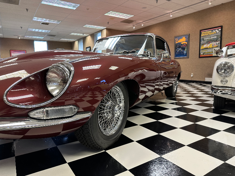 1968 Jaguar  XK-E 2+2 205