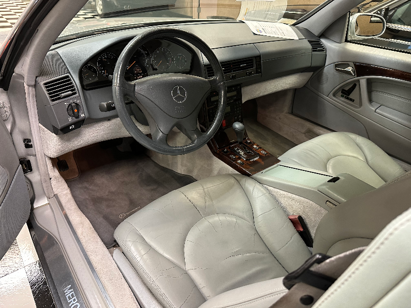 1999 Mercedes Benz  SL500 153