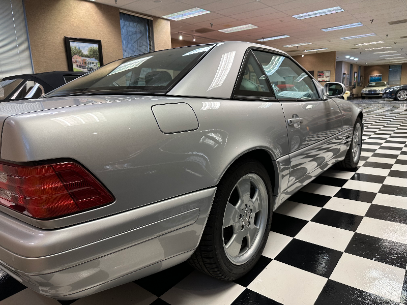 1999 Mercedes Benz  SL500 149