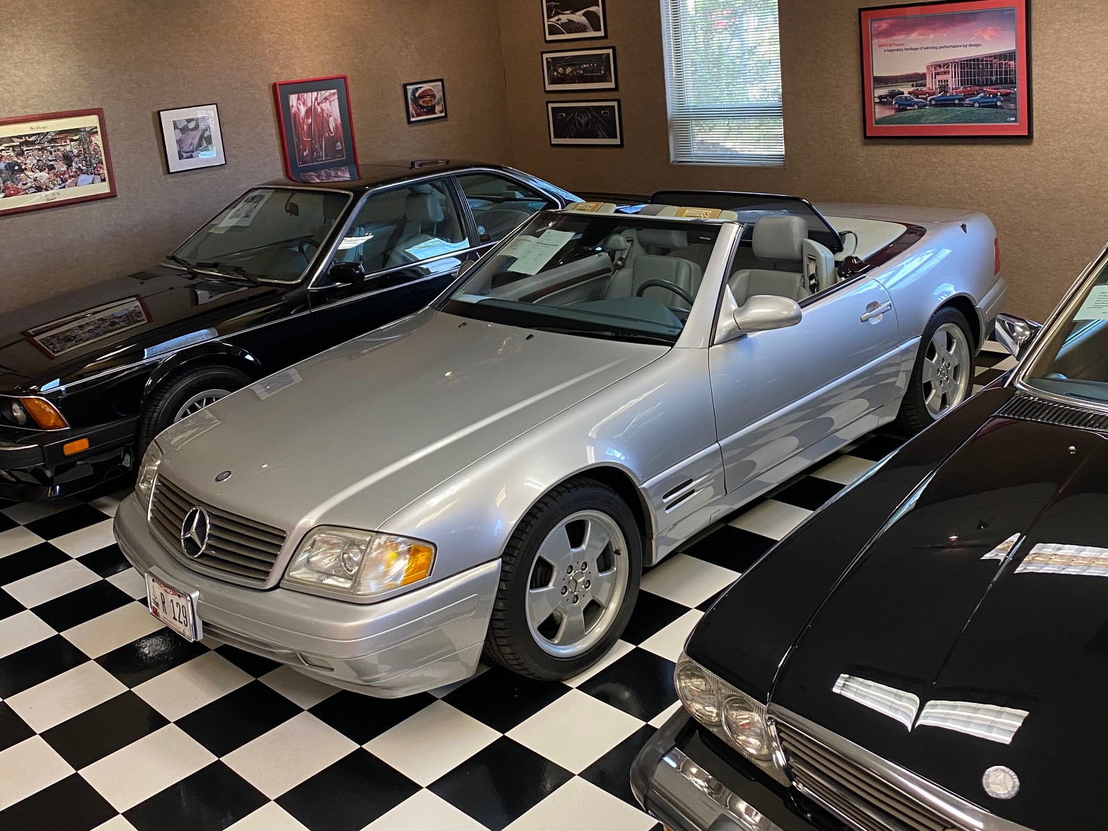 1999 Mercedes Benz  SL500 349