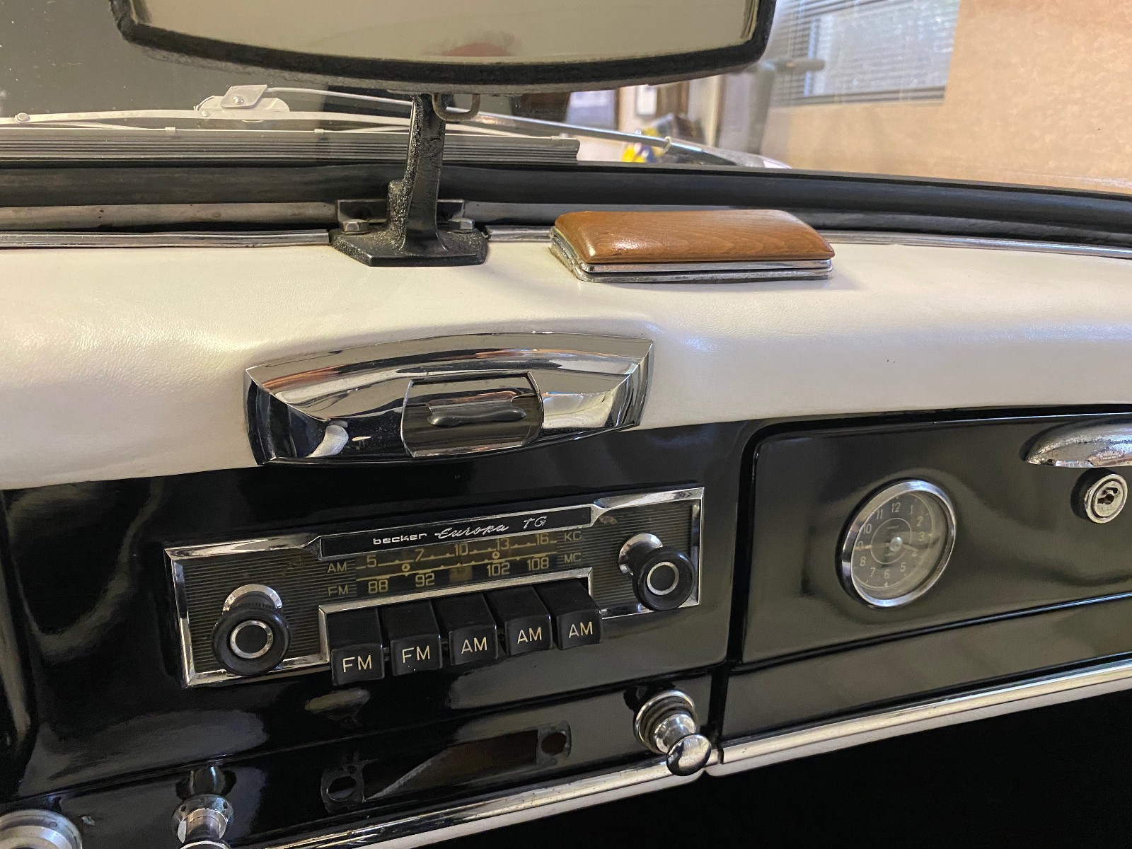 1958 Mercedes Benz  190 SL 511