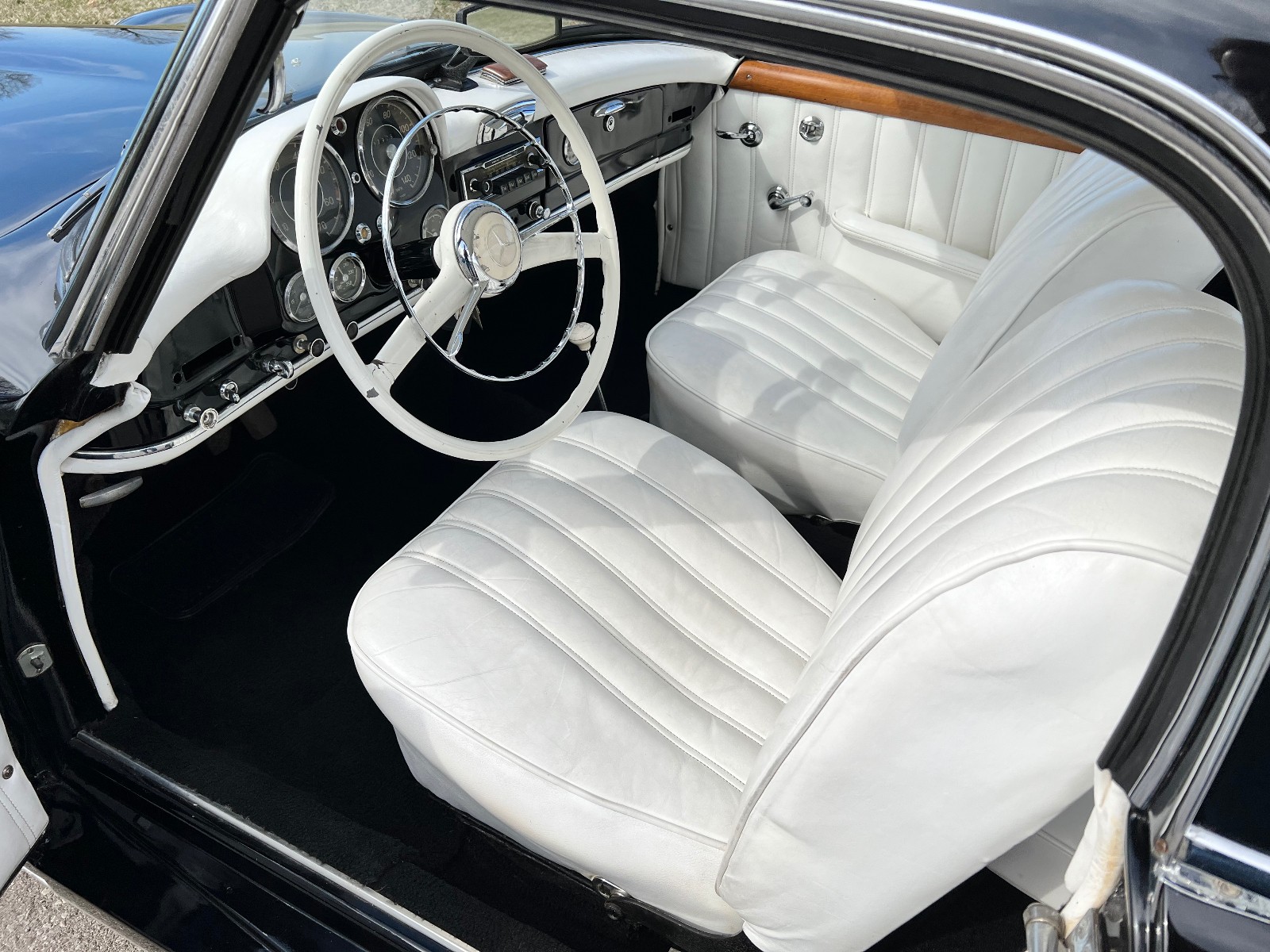 1958 Mercedes Benz  190 SL 522