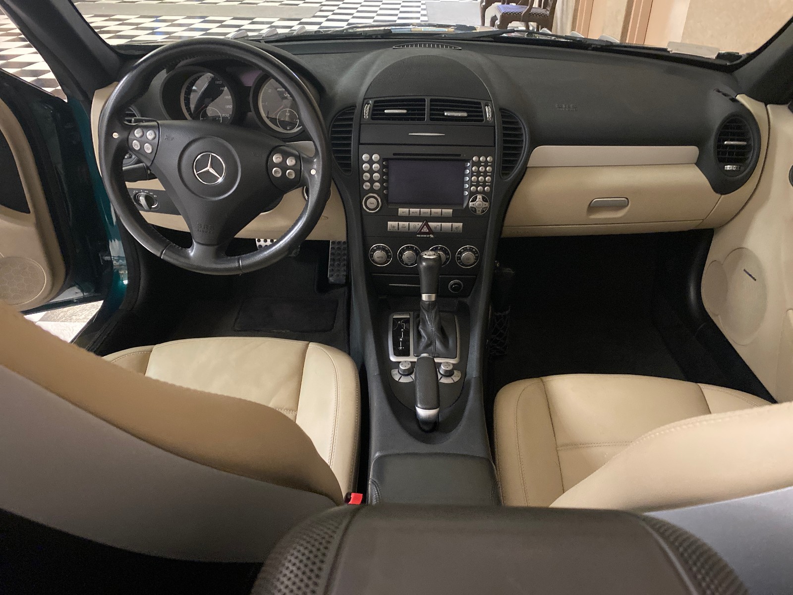 2005 Mercedes Benz  SLK 55 576