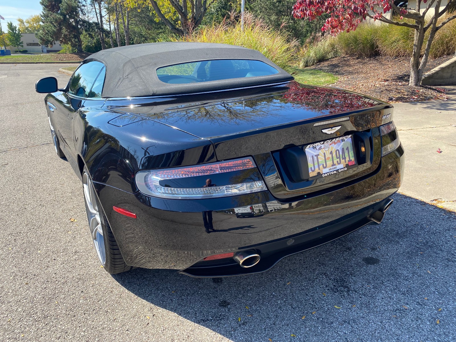 2012 Aston Martin  Virage Volante 540