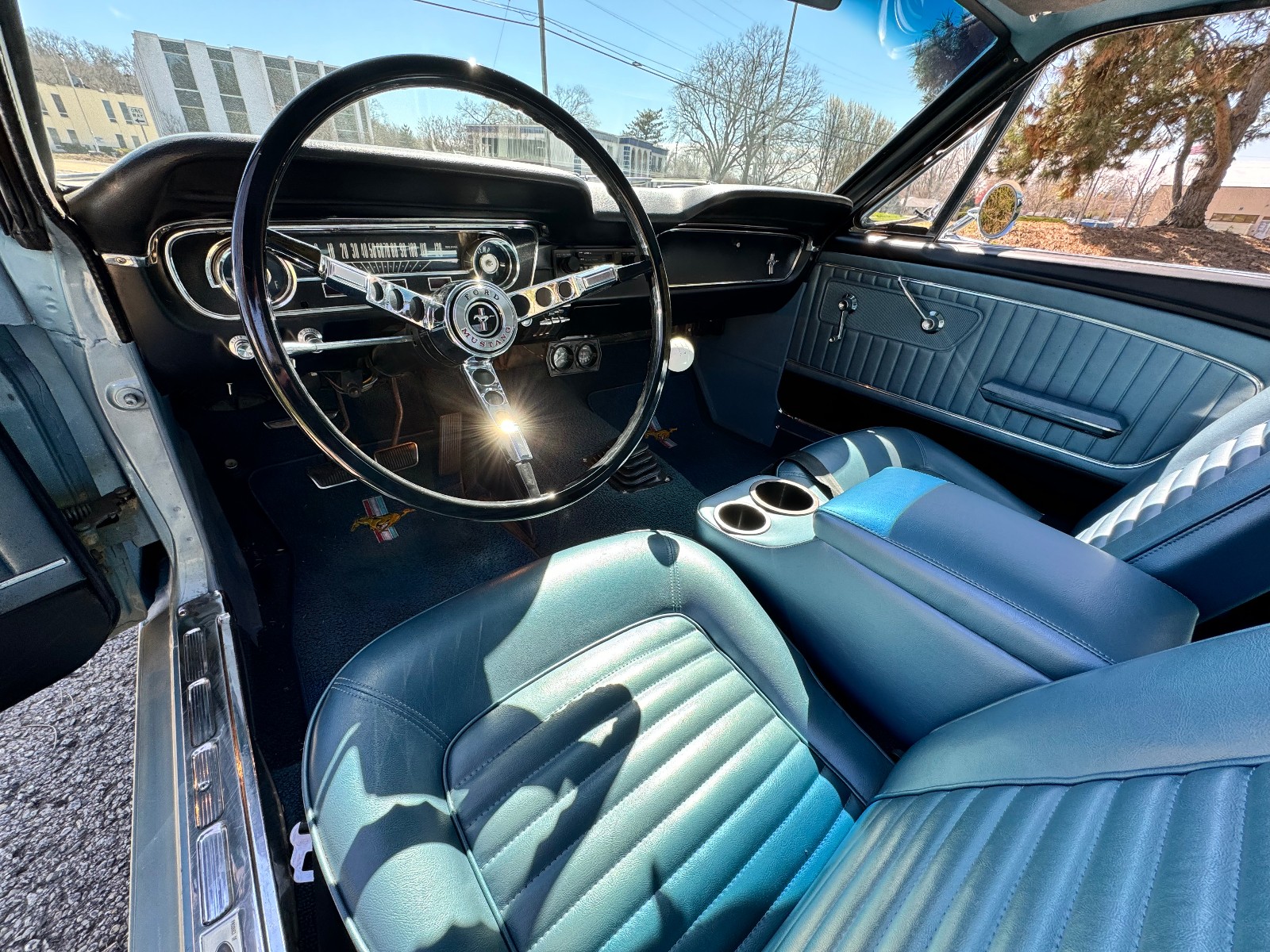 1965 Ford Mustang 587