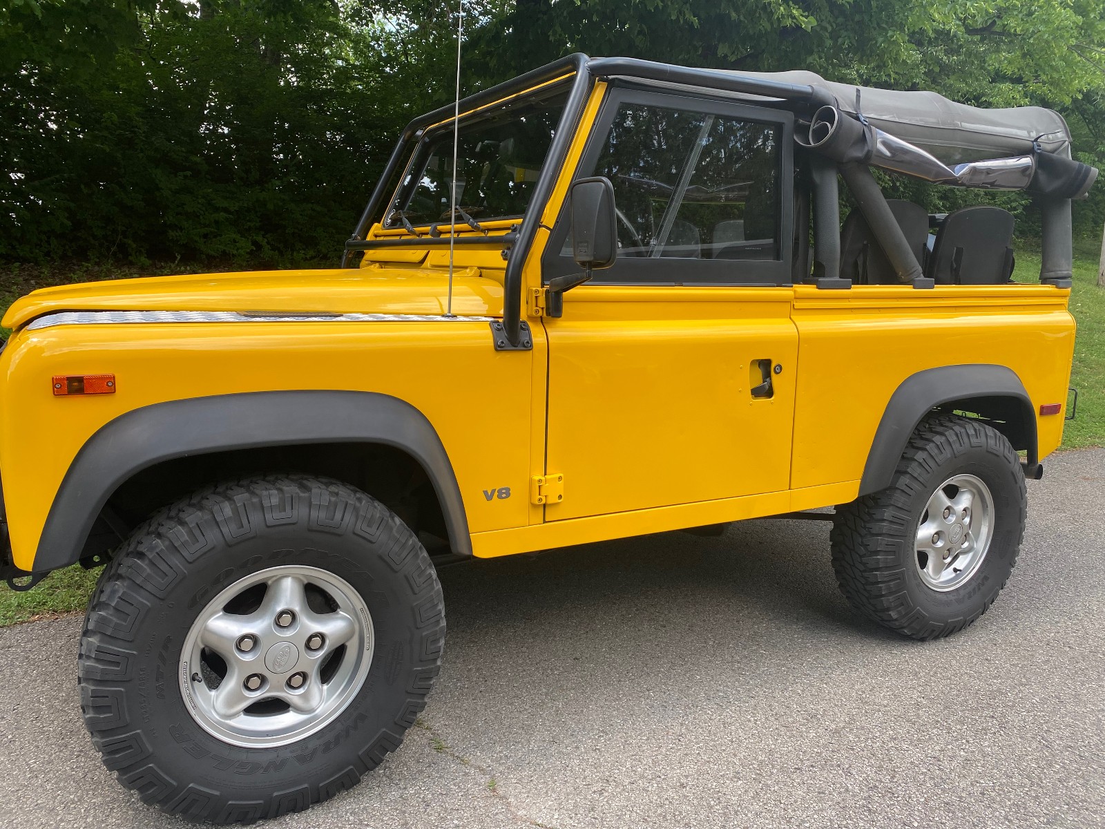 1997 Land Rover D90 NAS 697