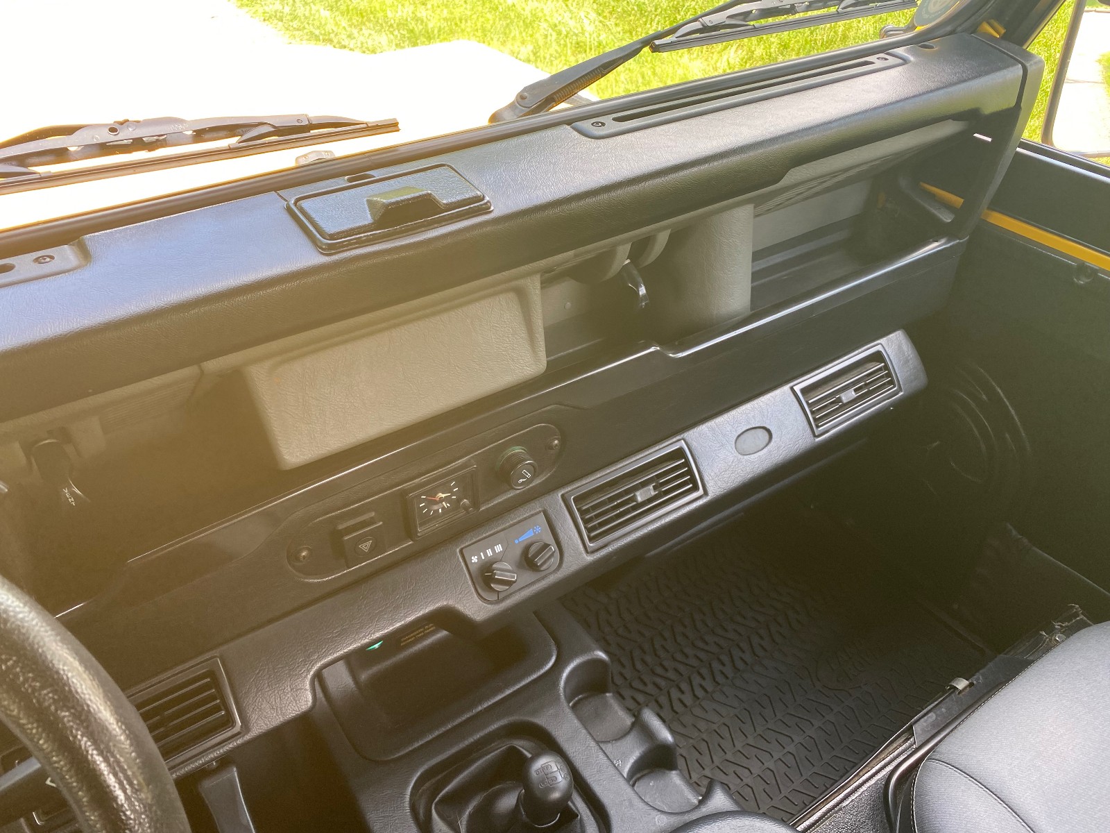 1997 Land Rover D90 NAS 705