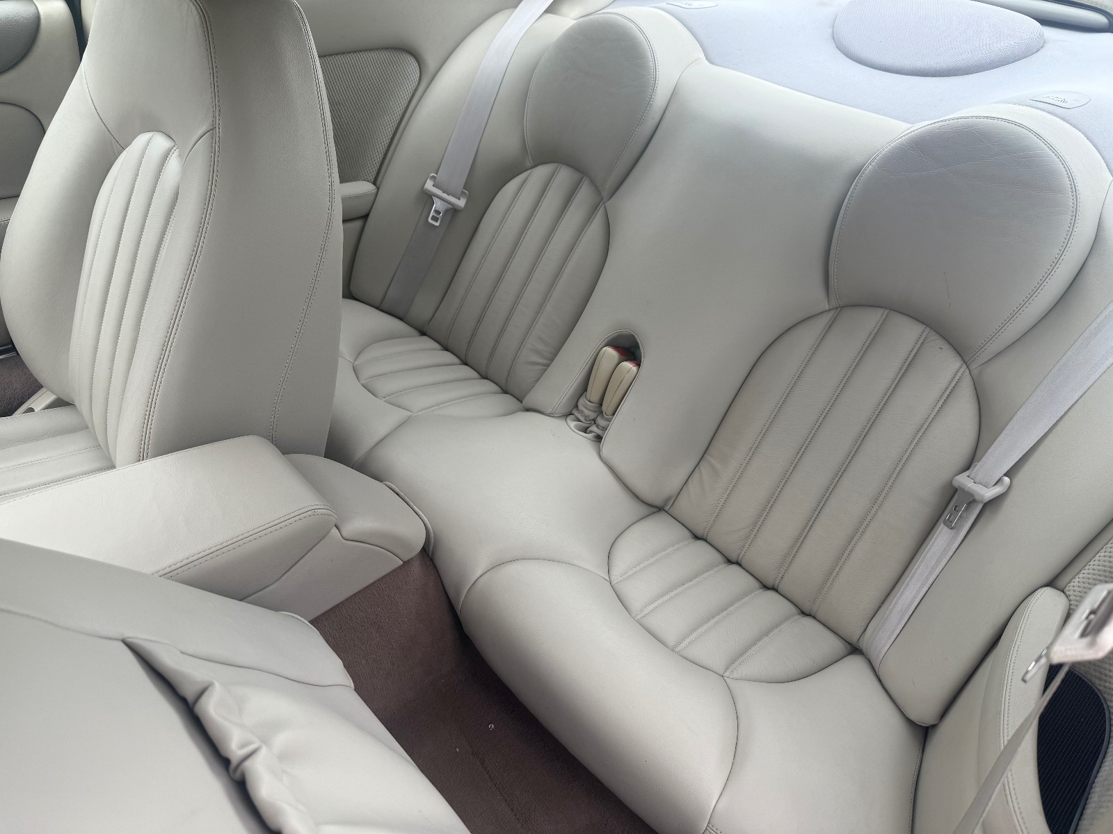 2001 Jaguar XK8 1328
