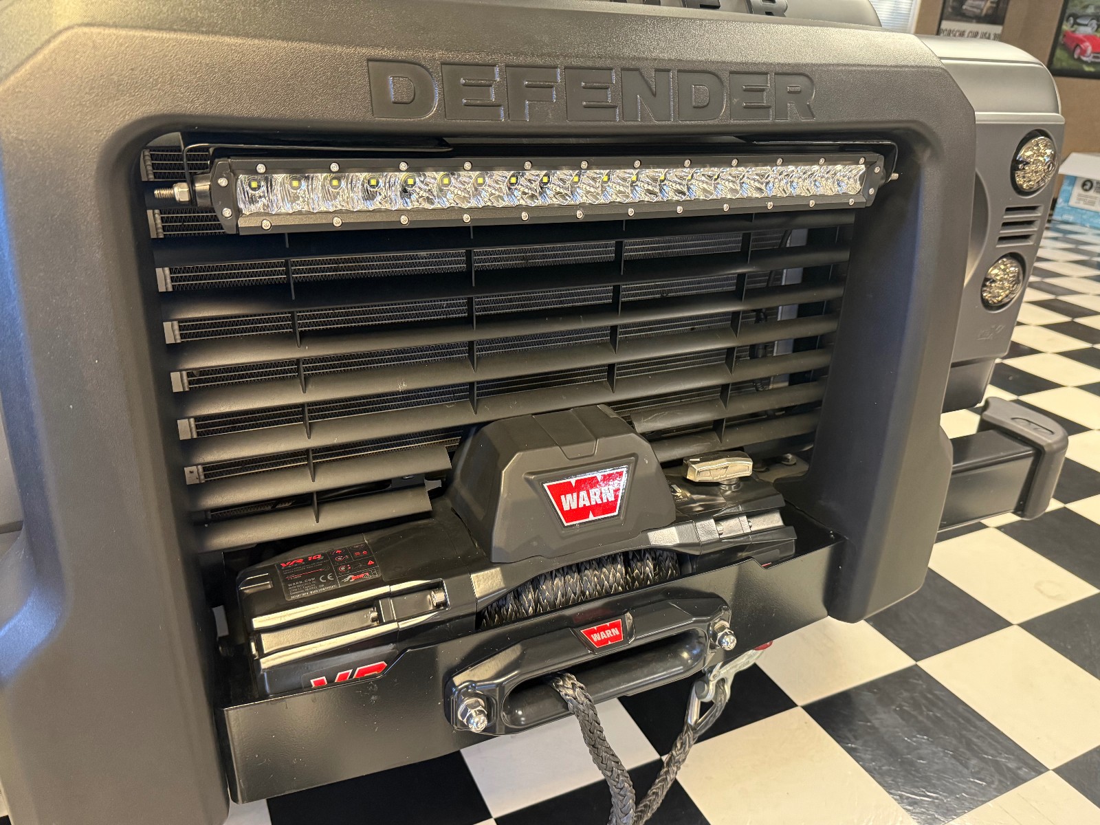 1988 Land Rover Defender 110 1725