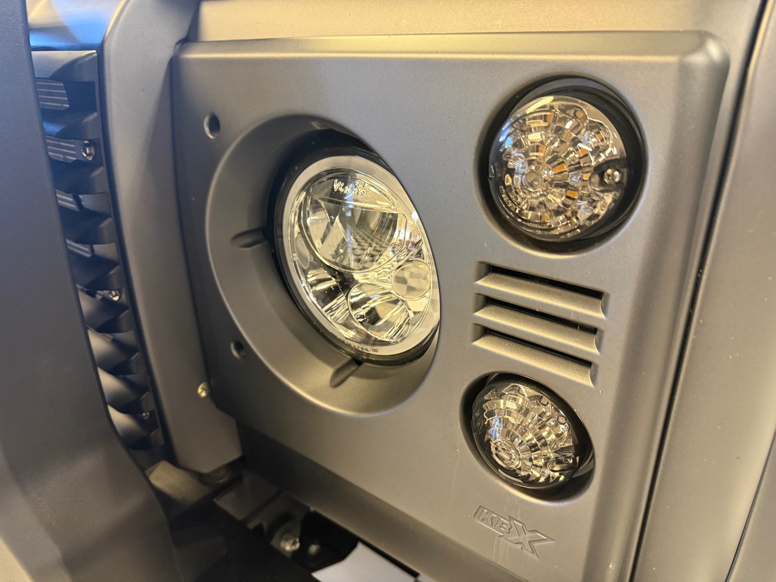 1988 Land Rover Defender 110 1723