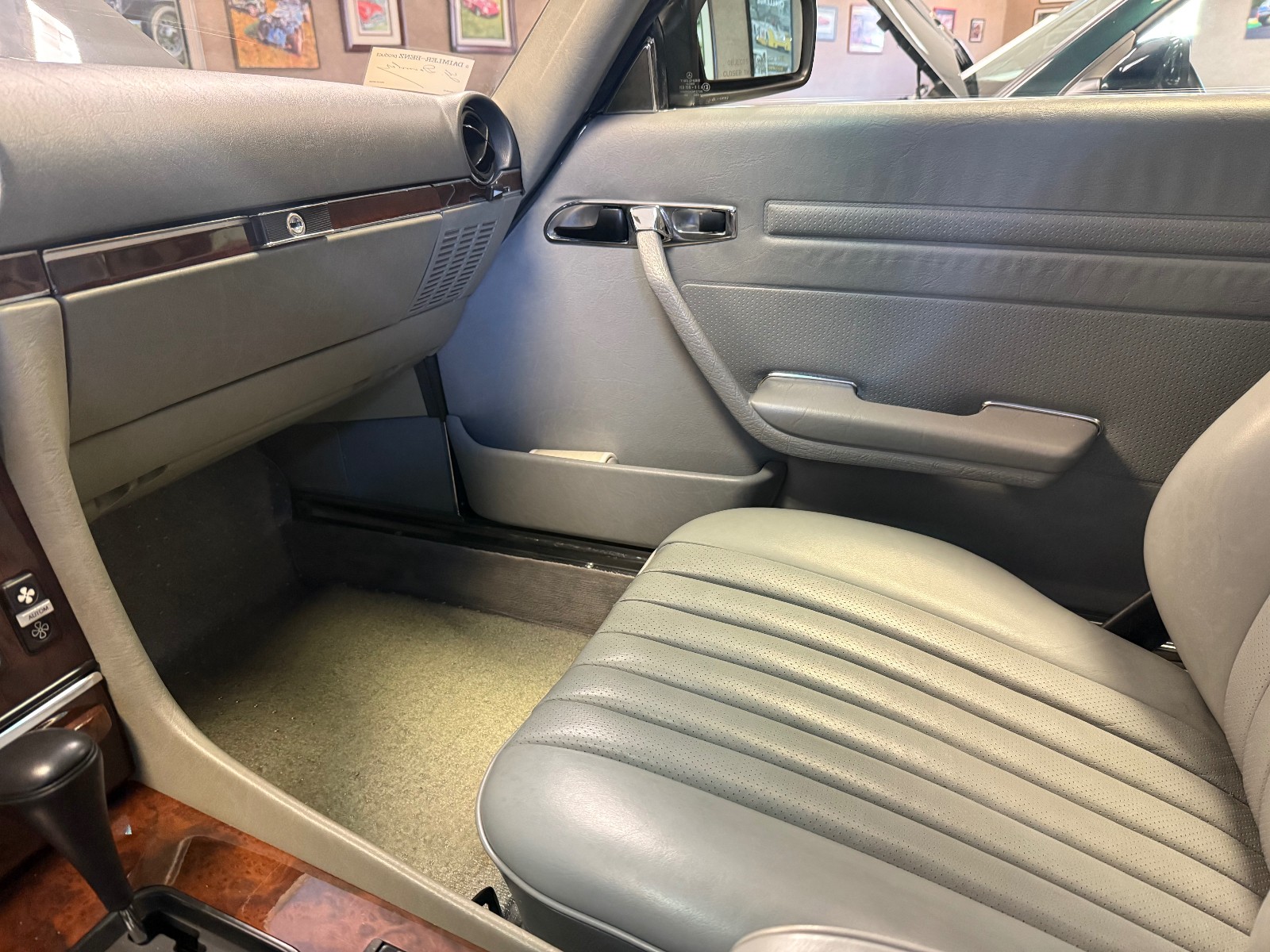 1989 Mercedes Benz 560SL 1751