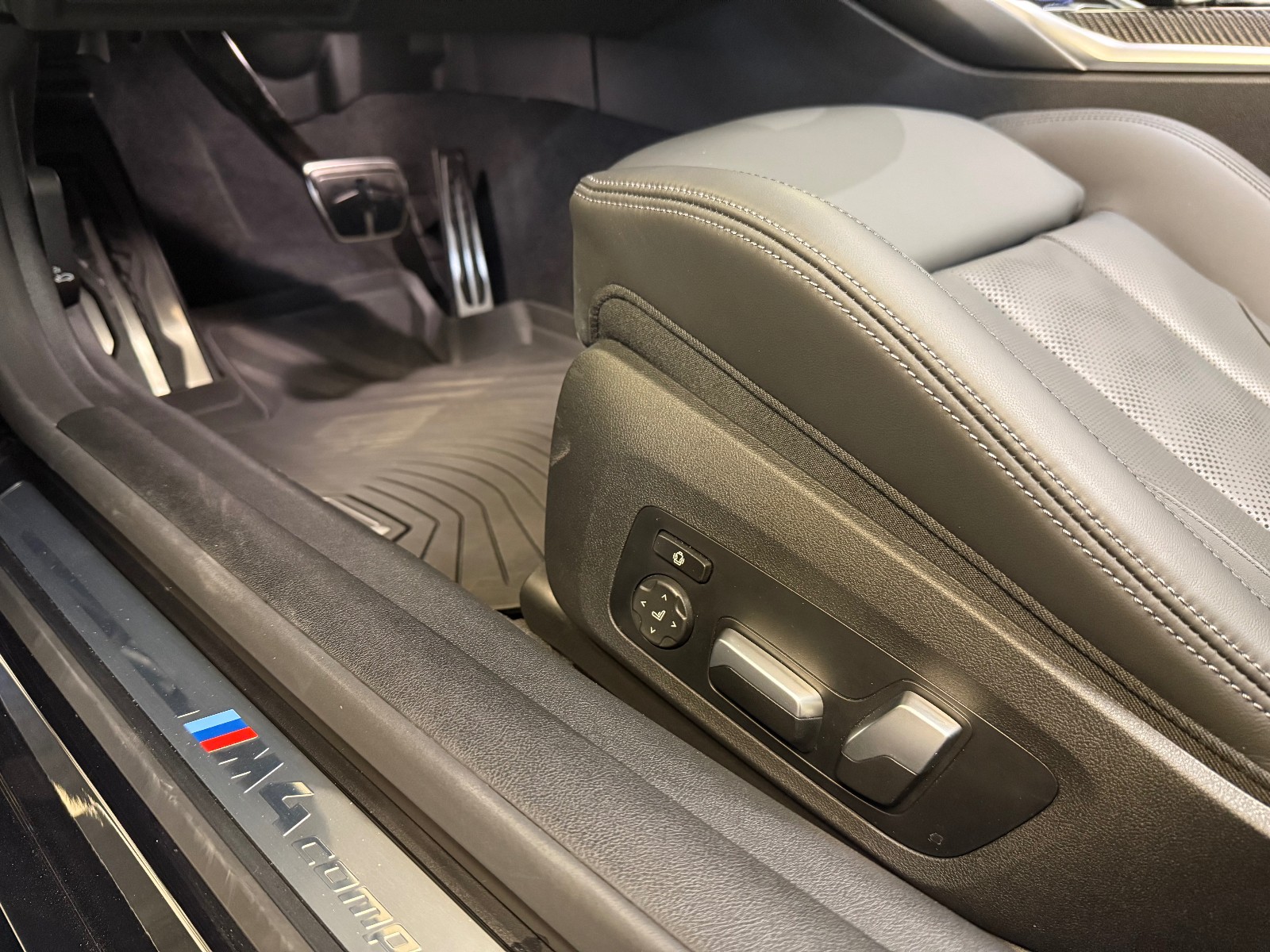 2022 BMW M4 Competition 1820