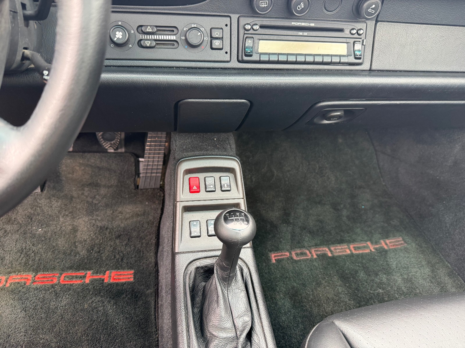 1997 Porsche 911  1900